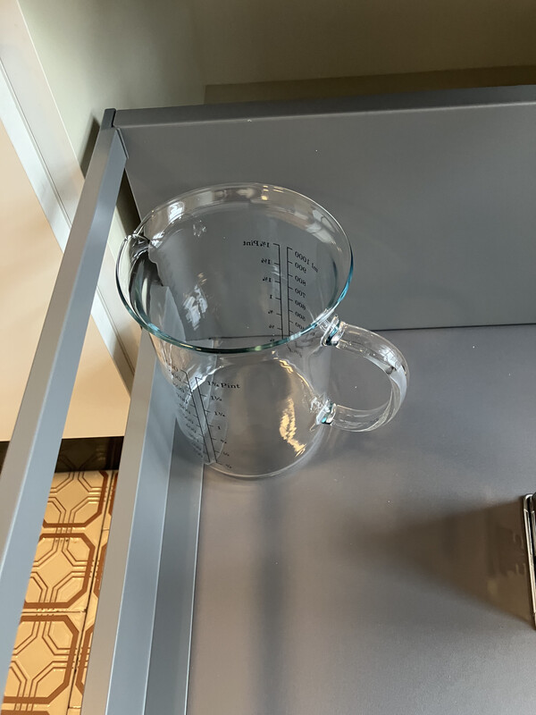 Measuring cup